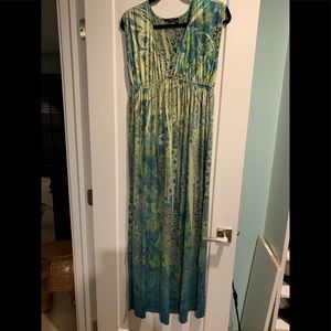 Apt 9 maxi silky dress medium